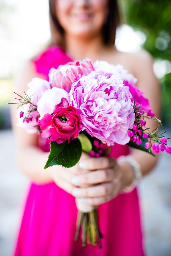 زفاف - الوردي الساخن وصيفات الشرف باقة