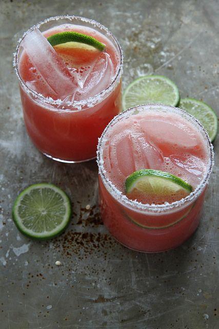 Hochzeit - Gesalzene Watermelon Margaritas