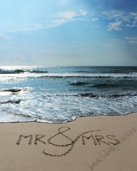 Wedding - Mr. & Mrs. Sand Writing - Beach Wedding Gift