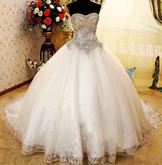 Mariage - Robe de mariage en cristal, Princes robe de mariée, robe de mariée corset, robe de broderie de mariage