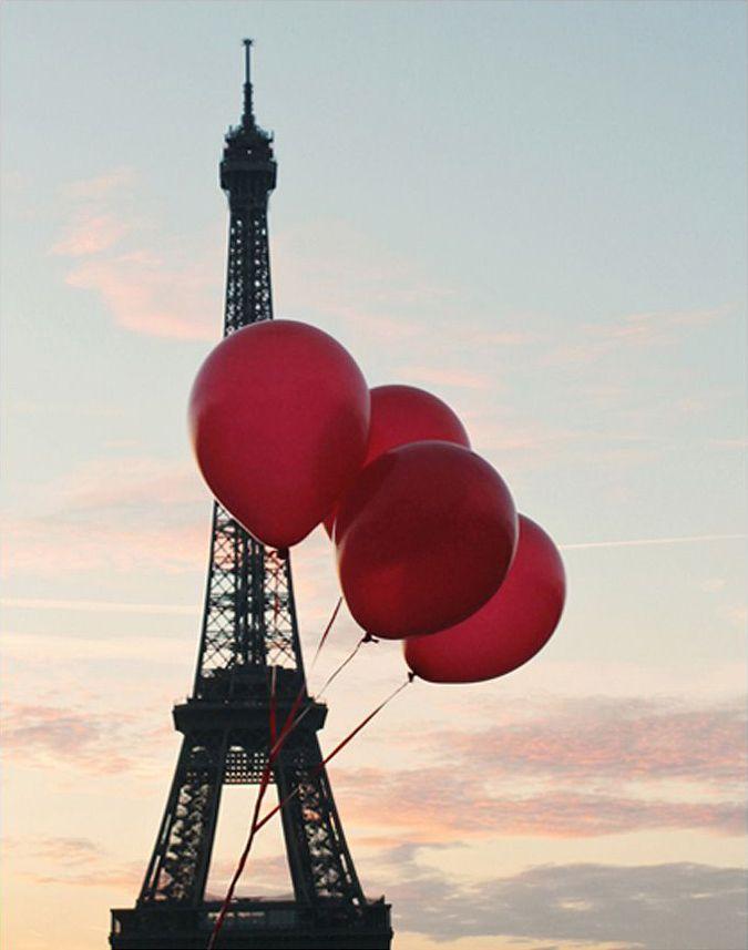 زفاف - البالونات الحمراء في باريس مؤطر طباعة بقلم ريبيكا Plotnick