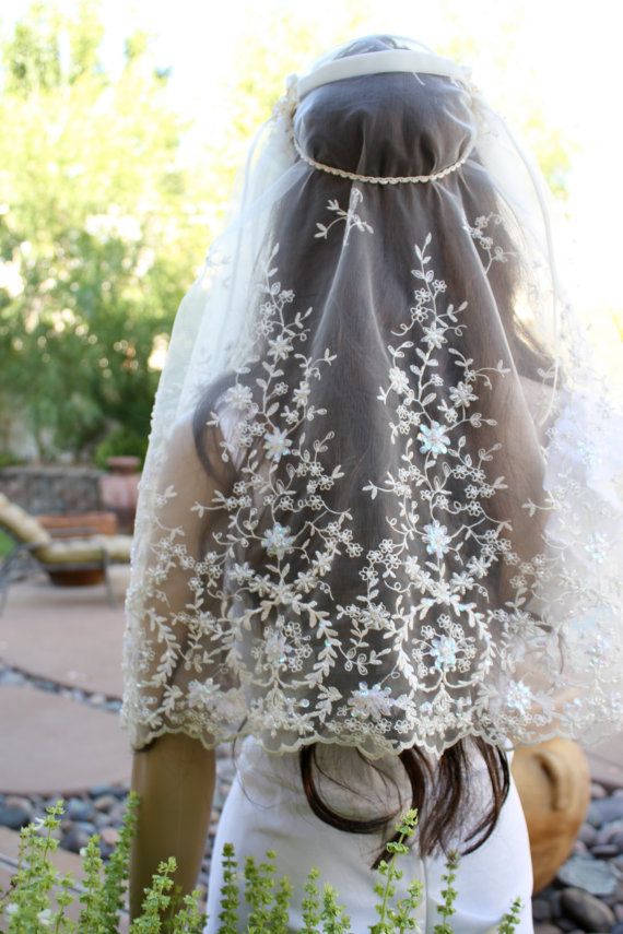 زفاف - جولييت الزفاف CAP "لبلاب" الحجاب الزفاف، وصدفي الرباط والترتر الزفاف كاب الحجاب بواسطة LasVegasVeils
