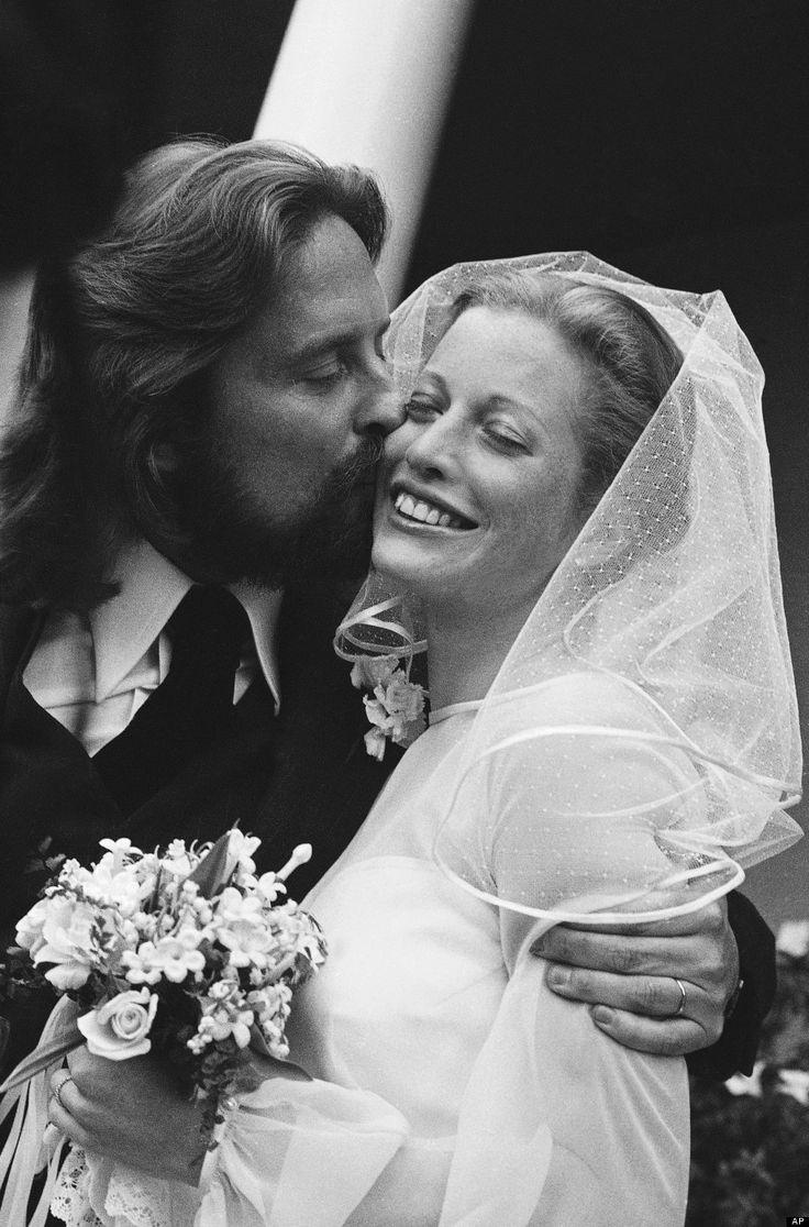 Свадьба - 15 Знаменитостей Свадебные Фотографии, Которые Заставят Вас Поверить В Любовь, Если Только На Ночь