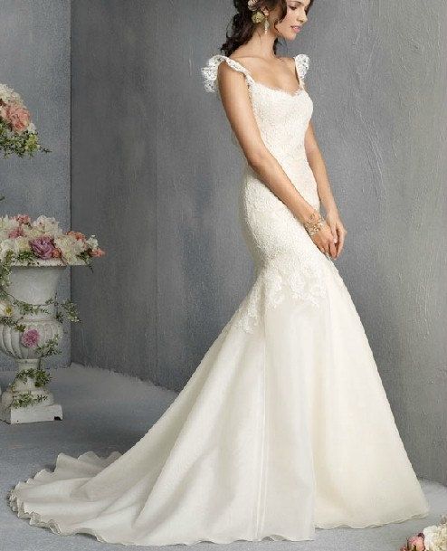 Mariage - Robe de mariée pur à la main robe de bal en dentelle robe de mariée à la main Église mariage robe de bal Robe de mariée Robe de 