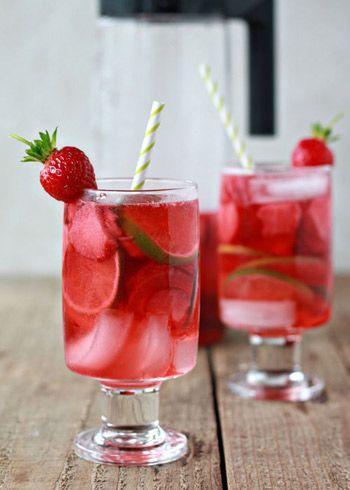 Hochzeit - 10 Top Sommerliche Erdbeer Cocktails