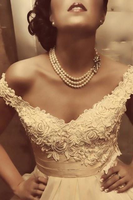 Mariage - Weddings-Bride-Lace