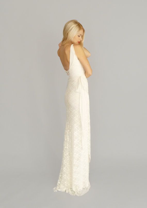 زفاف - Siobhan: Ivory Vintage Inspired Lace Bohemian Hippie Beach Wedding Gown With Sash, Train, Godet...