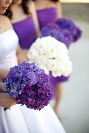 Hochzeit - Purple Bridesmaids, Beautiful Color Matching.