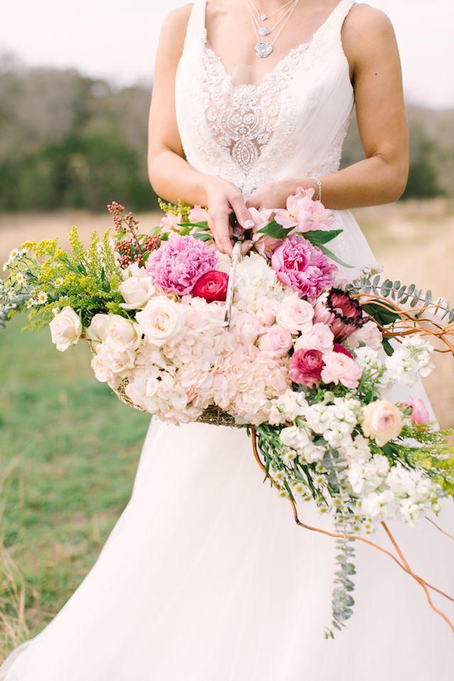 Свадьба - Monet’s Water Lilies Wedding Inspiration Shoot
