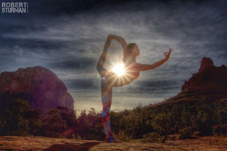 Hochzeit - Big Rocks & Big Skies: Yoga In Sedona, Arizona (Beautiful Photos)