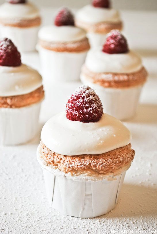 Hochzeit - Recipe: Snow Angel Cupcakes