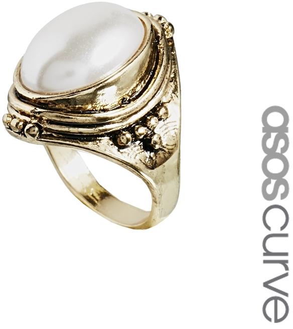 Свадьба - ASOS CURVE Faux Pearl Cocktail Ring