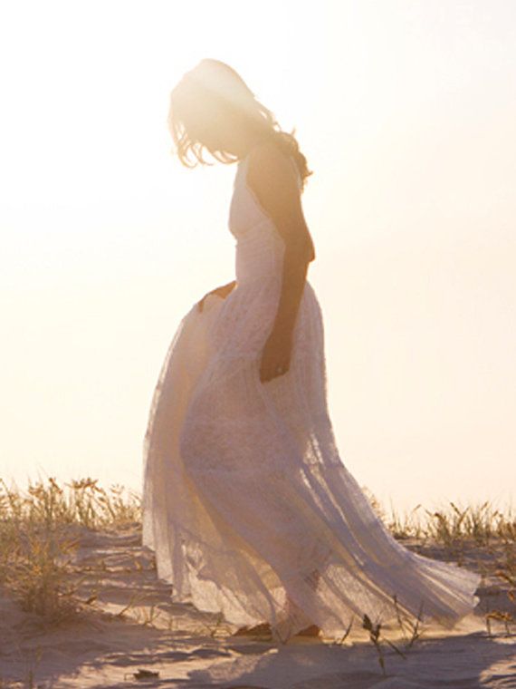 زفاف - Beach Boho Lace Wedding Dress, Stunning Fitted Lace Torso And Cups With Magical Layered Skirt