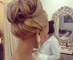زفاف - A Bride's Bridal Hair