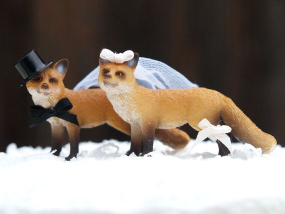 Wedding - Wedding Cake Topper Fox, Woodland Bride And Groom, Animal Lover, Winter, Top Hat, Veil, Romantic, Unique, Whimsical, Rustic, Cute