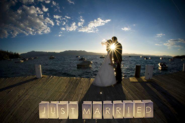 Hochzeit - JUST MARRIED Wedding Sign Paper Lanterns