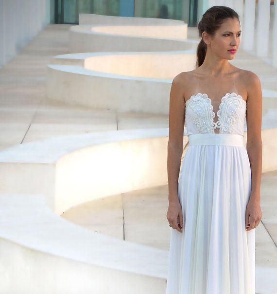 زفاف - Strapless Wedding Dress With Lace Embroidery