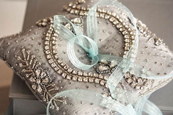 زفاف - Wedding Ring Bearer Pillow - Neivo Grey (Made To Order)