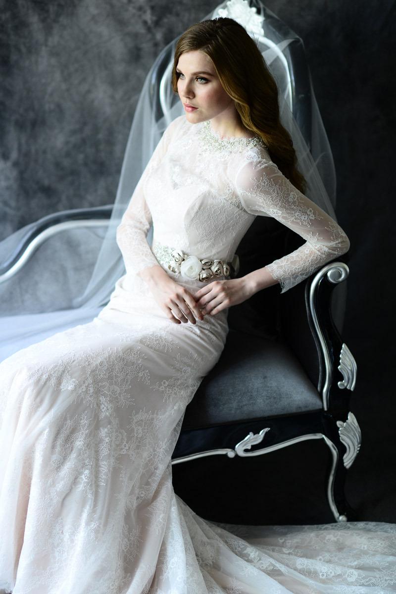 Mariage - Classic vintage style bridal gowns for big day