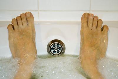 Hochzeit - Benefits Of A Hot Vinegar Bath