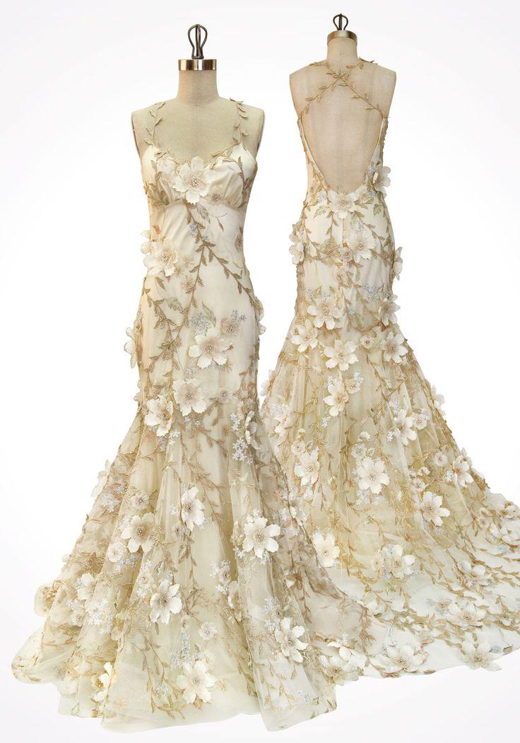 زفاف - Gold Vines And Ivory Flowers Scattered Over Tulle And Silk Wedding Dress