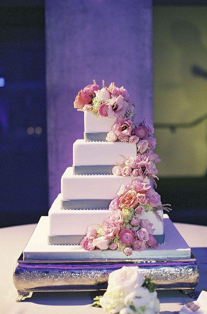 Свадьба - 25 Classic Wedding Cakes That Stand The Test Of Time
