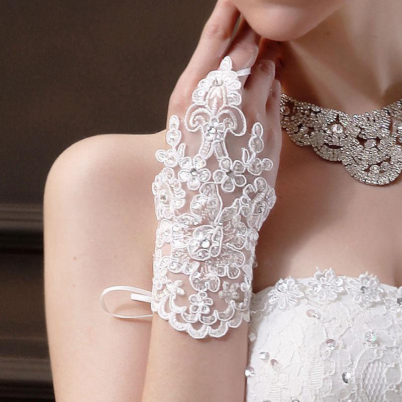 Mariage - Bridal Accessorie Bride Wedding Beaded Beaded Lace Gloves Hook Finger Gloves New