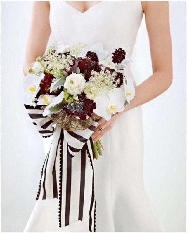 Wedding - Ribbon Streamers On Flower Bouquets