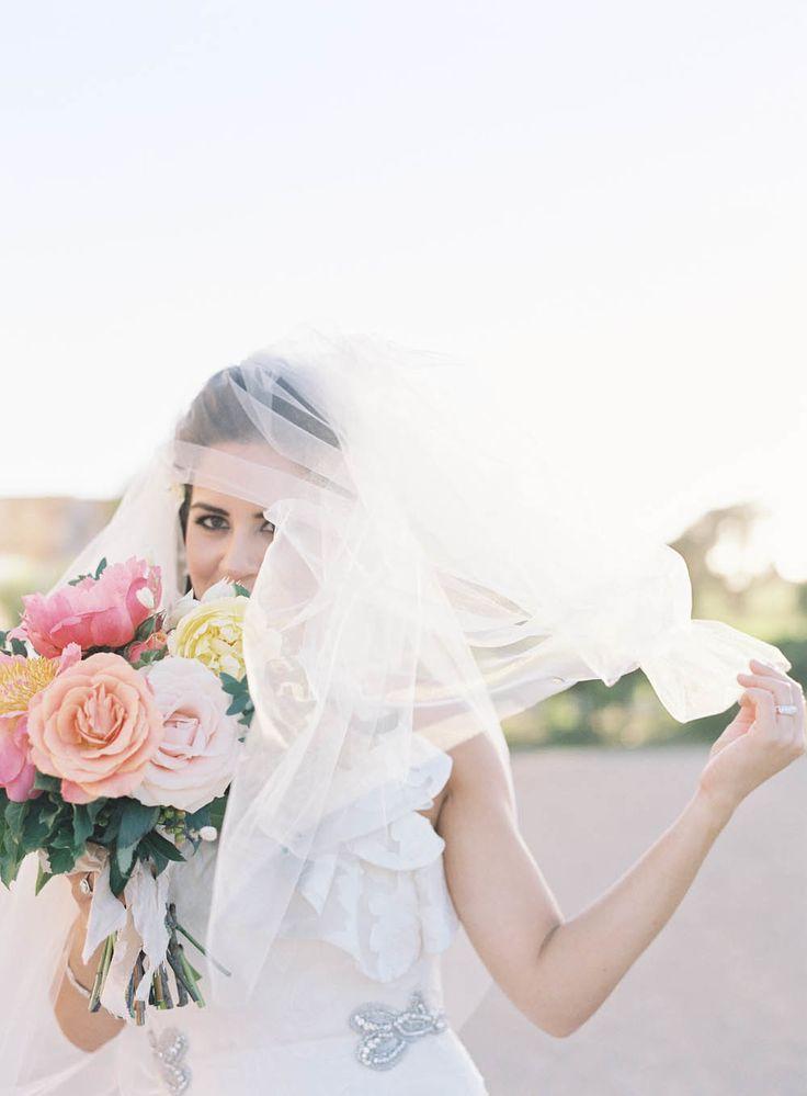 Mariage - Modern French Inspired Wedding With Pops Of Color