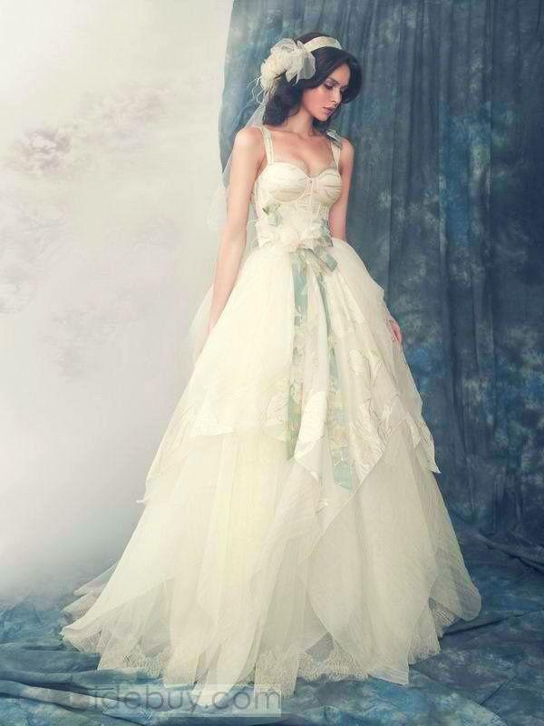 Hochzeit - Very Romantic Wedding Dress