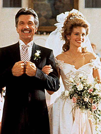 Wedding - The 10 Best Moments In Julia Roberts' Hair History - Steel Magnolias