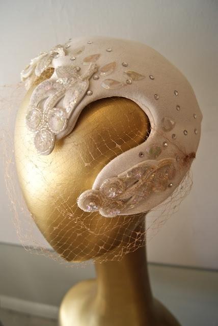 Hochzeit - Veils And Headpieces
