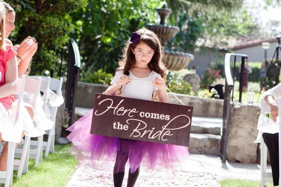 Mariage - Here Comes the Bride Wood Wedding Sign Banner for Flower Basket Girl