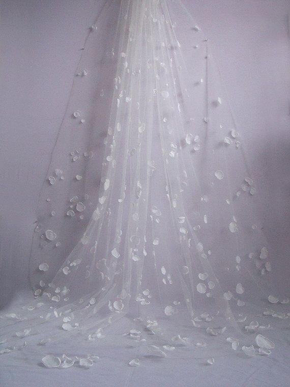 Mariage - Cathedral Veil, Cathedral Length Wedding Veil, Ivory Cathedral Veil, Bridal Veil, Bridal Cathedral Veil, Wedding Veil, Veil With Petals