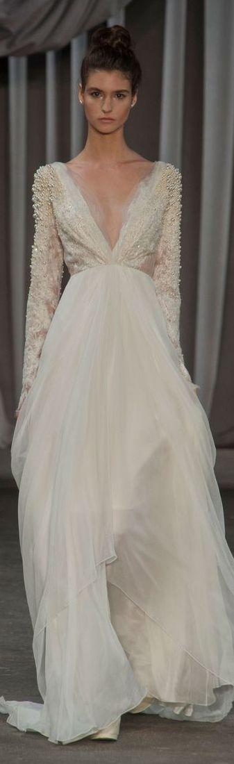 Mariage - Long Sleeved & 3/4 Length Sleeve Wedding Gown Inspiration