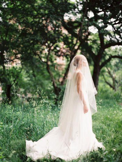 Hochzeit - Bordeaux Inspired NYC Bridal Session