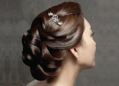 Hochzeit - Top 10 Bridal Hairstyles For Reception