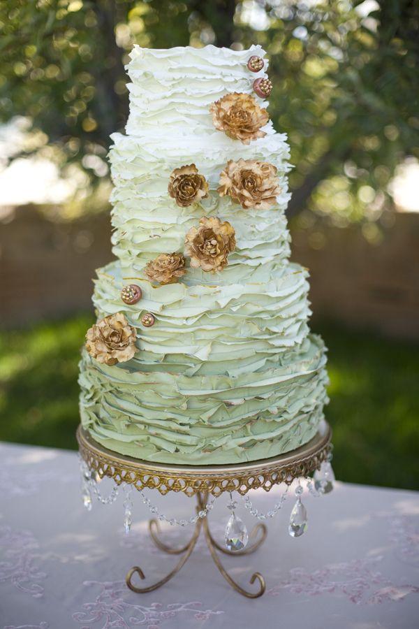 Mariage - Green-Ombre-Wedding-Cake-with-Copper-Flowers
