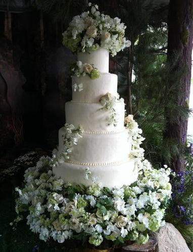 زفاف - These 9 Spectacular Wedding Cakes Are Totally Sweet Eye Candy (PHOTOS)