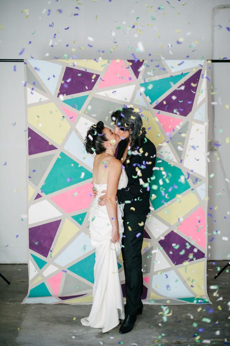 Hochzeit - How To: No-Sew Wedding Backdrop