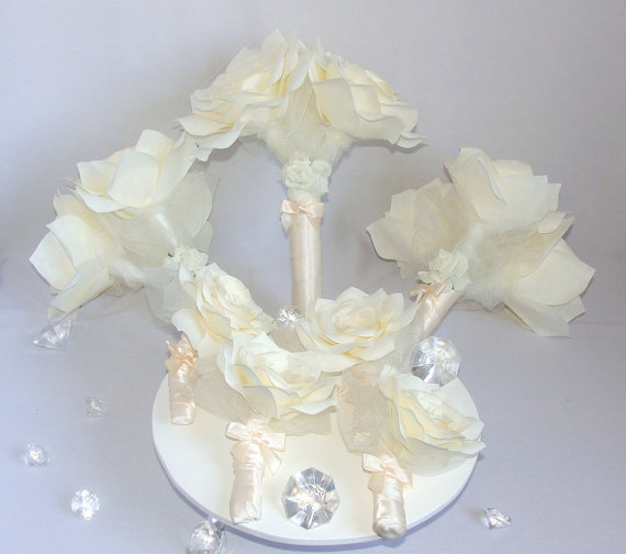 زفاف - Custom ivory Bridal party bouquet and boutonniere package, Wedding party bouquets, Paper Bouquets, Fake flower bouquet, silk bouquet
