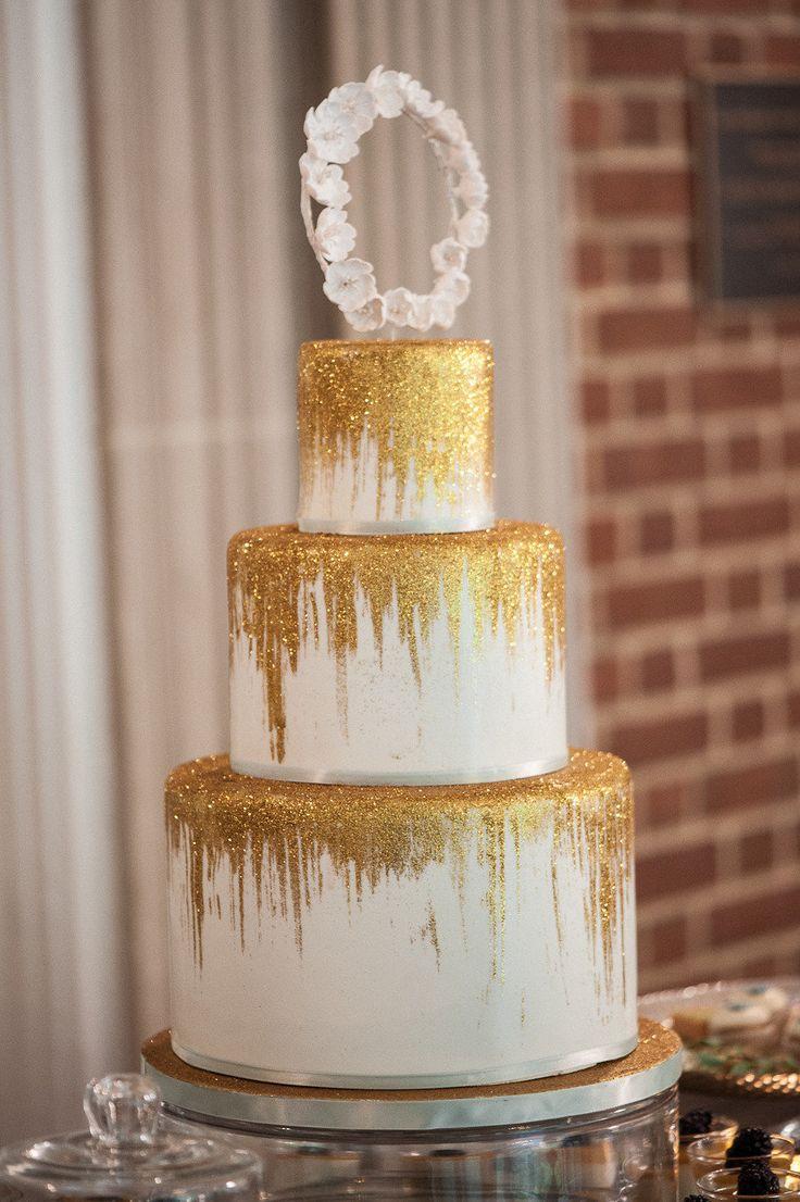 Свадьба - Peter Pan Wedding Inspiration From Evelyn Alas Photography   Charm City Cakes