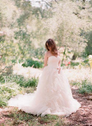 زفاف - Strapless Wedding Dress Inspiration