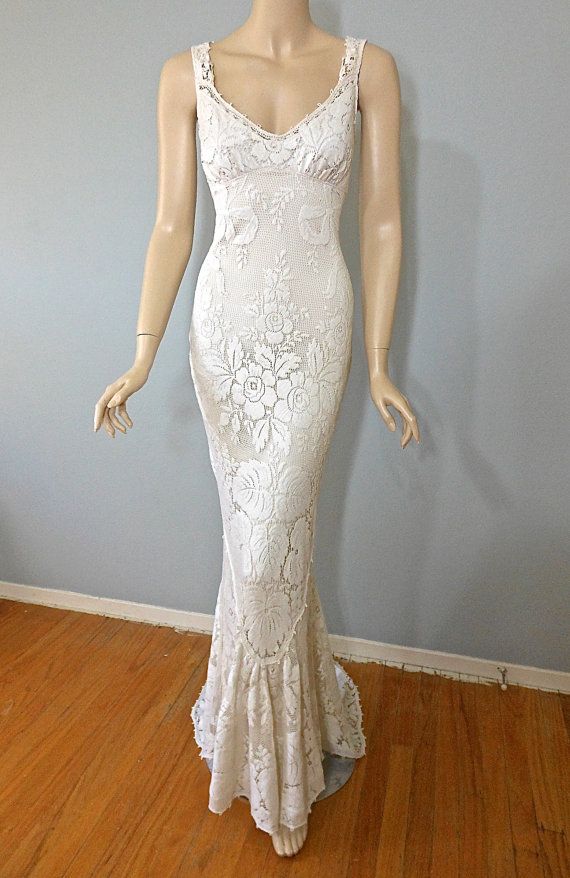 Mariage - Vintage Style Victorian WEDDING Dress Crochet Ivory LACE Bohemian Wedding Dress Sheer Plunging Back Wedding Gown Cap Sleeve M