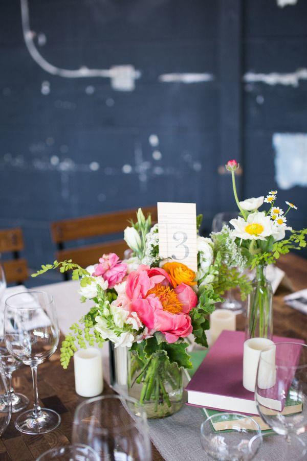 Mariage - Library Inspired Wedding At The Smog Shoppe