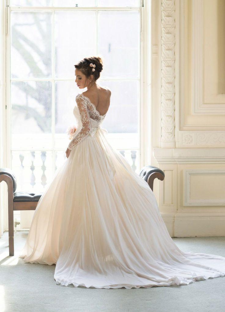 Hochzeit - Well Dressed: Naomi Neoh Bridal Collection
