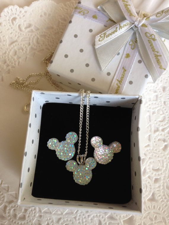 زفاف - MOUSE EARS Necklace And Earrings Set For Themed Wedding Party In Dazzling Clear AB Acrylic Or Choose Colors