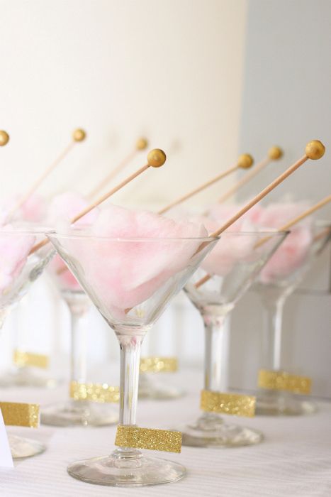 Hochzeit - Bridal Showers In Pink And Gold