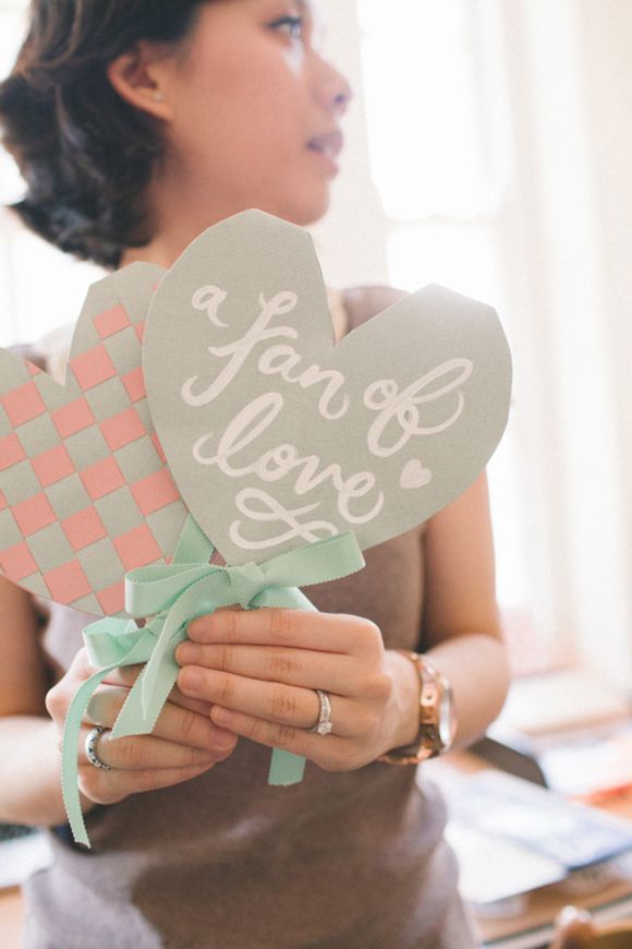 Hochzeit - How To Create Woven Heart Wedding Fans, By Erin Hung Of Berinmade…