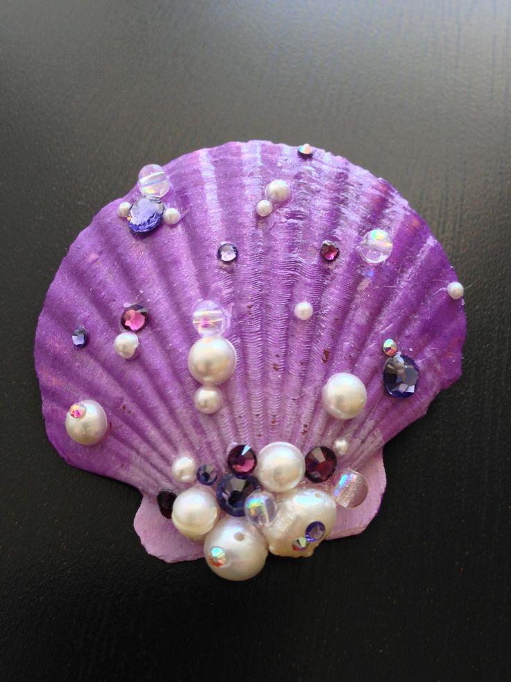 Hochzeit - Mermaid Seashell Hair Clip